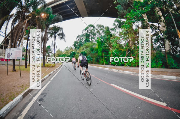 Buy your photos of the eventVSERIES Duathlon & Running on Fotop