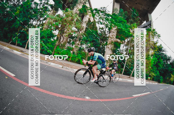 Buy your photos of the eventVSERIES Duathlon & Running on Fotop