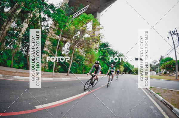 Buy your photos of the eventVSERIES Duathlon & Running on Fotop