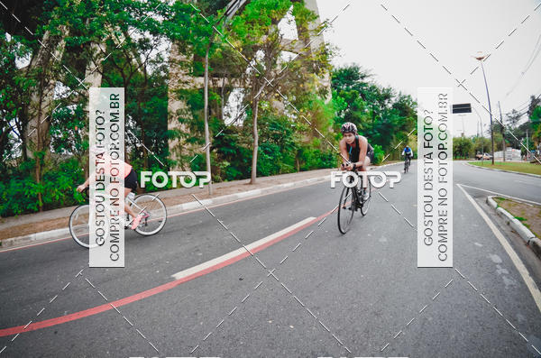 Buy your photos of the eventVSERIES Duathlon & Running on Fotop