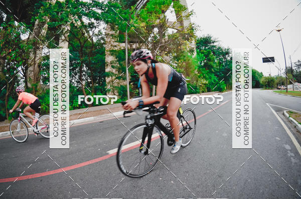 Buy your photos of the eventVSERIES Duathlon & Running on Fotop