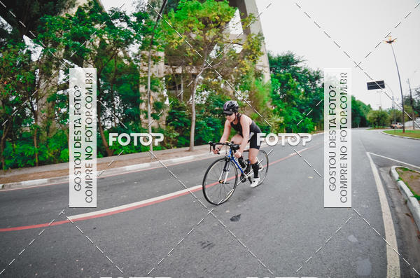 Buy your photos of the eventVSERIES Duathlon & Running on Fotop