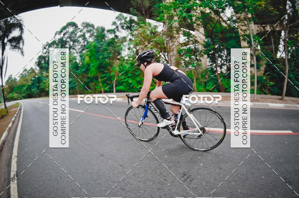 Buy your photos of the eventVSERIES Duathlon & Running on Fotop