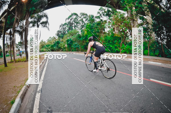 Buy your photos of the eventVSERIES Duathlon & Running on Fotop