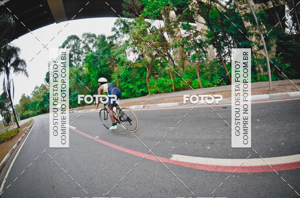 Buy your photos of the eventVSERIES Duathlon & Running on Fotop