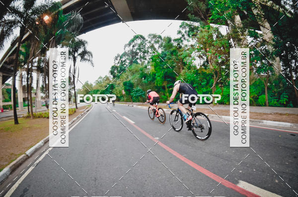 Buy your photos of the eventVSERIES Duathlon & Running on Fotop