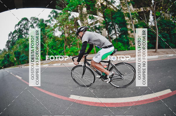 Buy your photos of the eventVSERIES Duathlon & Running on Fotop