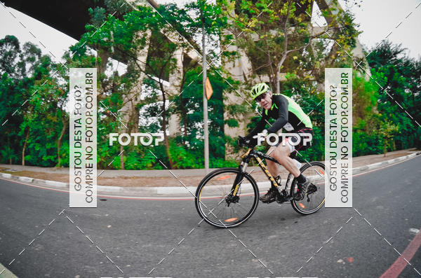 Buy your photos of the eventVSERIES Duathlon & Running on Fotop