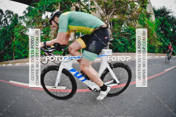 Buy your photos of the eventVSERIES Duathlon & Running on Fotop