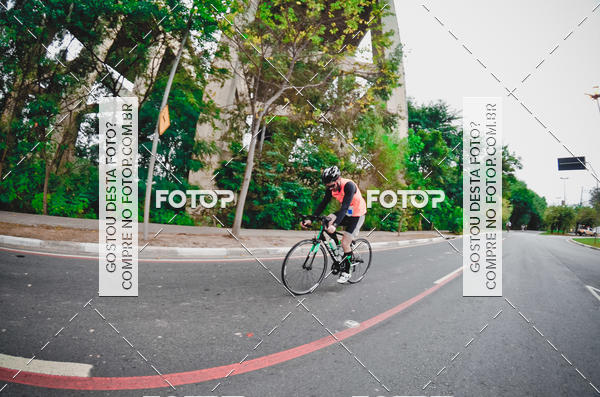 Buy your photos of the eventVSERIES Duathlon & Running on Fotop
