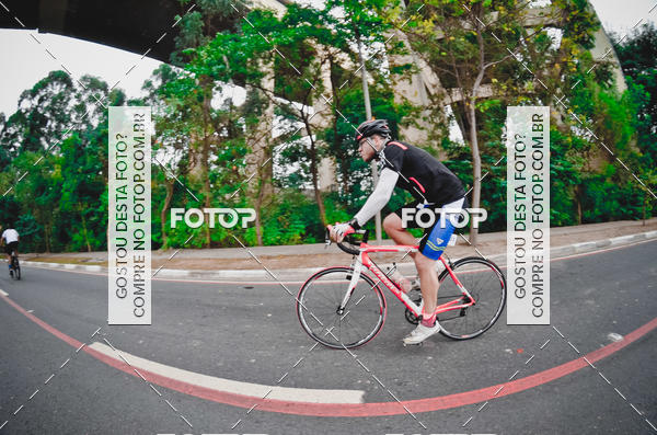 Buy your photos of the eventVSERIES Duathlon & Running on Fotop