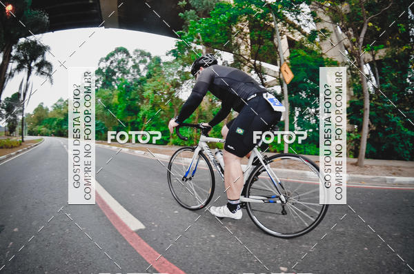 Buy your photos of the eventVSERIES Duathlon & Running on Fotop