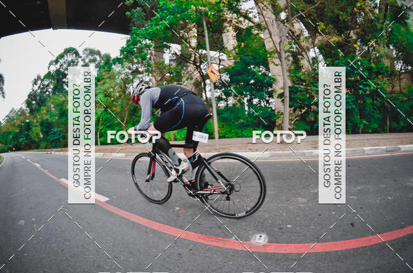 Buy your photos of the eventVSERIES Duathlon & Running on Fotop