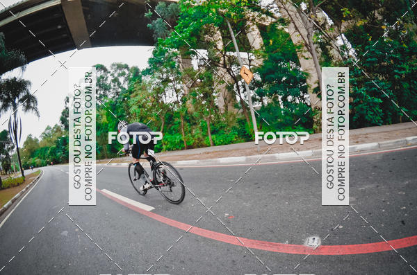 Buy your photos of the eventVSERIES Duathlon & Running on Fotop