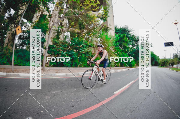 Buy your photos of the eventVSERIES Duathlon & Running on Fotop