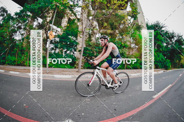 Buy your photos of the eventVSERIES Duathlon & Running on Fotop