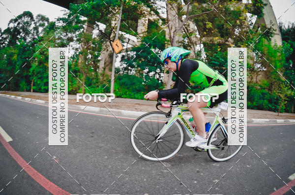 Buy your photos of the eventVSERIES Duathlon & Running on Fotop