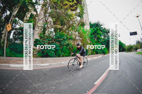 Buy your photos of the eventVSERIES Duathlon & Running on Fotop