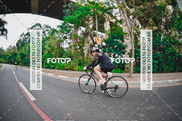 Buy your photos of the eventVSERIES Duathlon & Running on Fotop