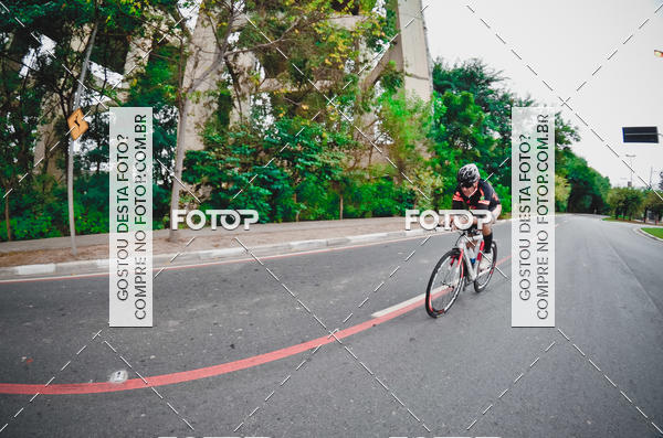 Buy your photos of the eventVSERIES Duathlon & Running on Fotop
