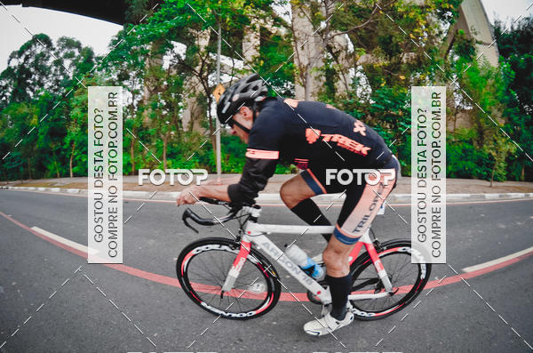 Buy your photos of the eventVSERIES Duathlon & Running on Fotop