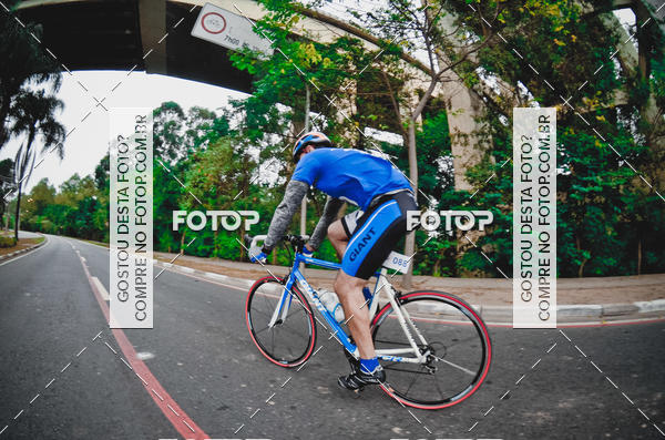 Buy your photos of the eventVSERIES Duathlon & Running on Fotop