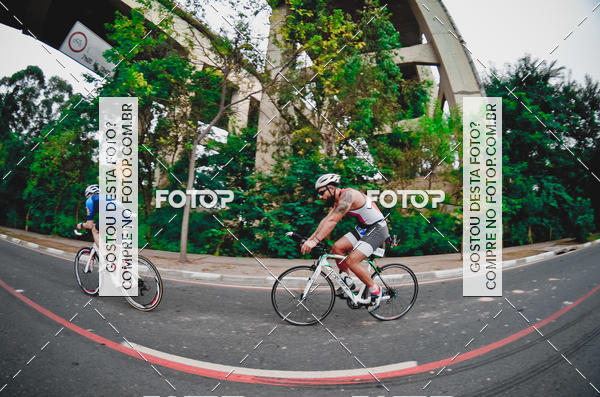 Buy your photos of the eventVSERIES Duathlon & Running on Fotop
