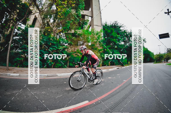 Buy your photos of the eventVSERIES Duathlon & Running on Fotop
