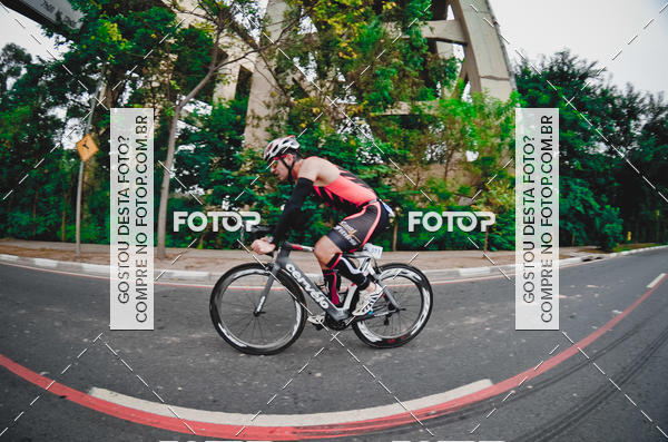 Buy your photos of the eventVSERIES Duathlon & Running on Fotop