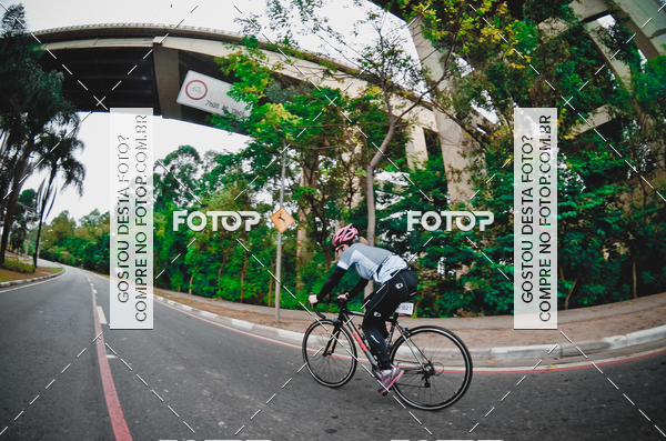 Buy your photos of the eventVSERIES Duathlon & Running on Fotop