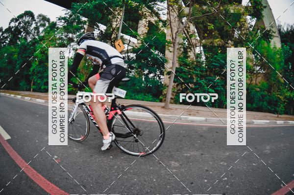 Buy your photos of the eventVSERIES Duathlon & Running on Fotop