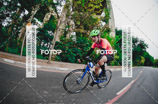 Buy your photos of the eventVSERIES Duathlon & Running on Fotop