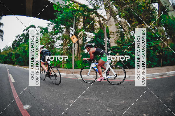 Buy your photos of the eventVSERIES Duathlon & Running on Fotop