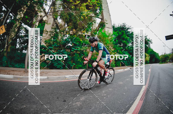 Buy your photos of the eventVSERIES Duathlon & Running on Fotop