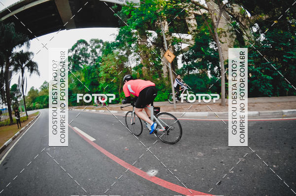Buy your photos of the eventVSERIES Duathlon & Running on Fotop