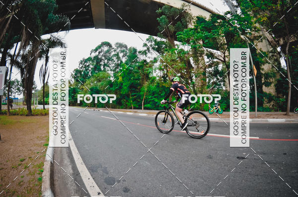 Buy your photos of the eventVSERIES Duathlon & Running on Fotop