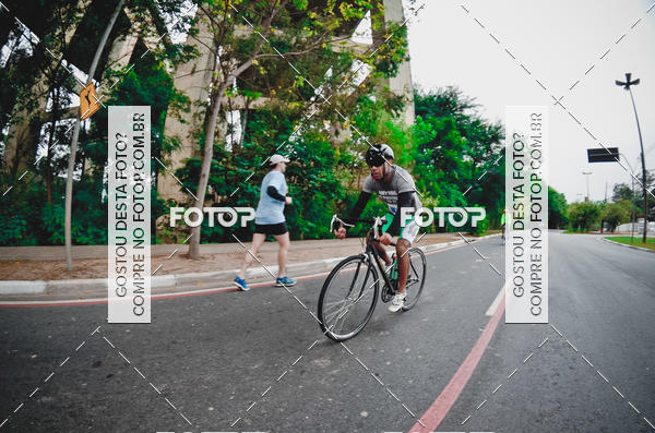 Buy your photos of the eventVSERIES Duathlon & Running on Fotop