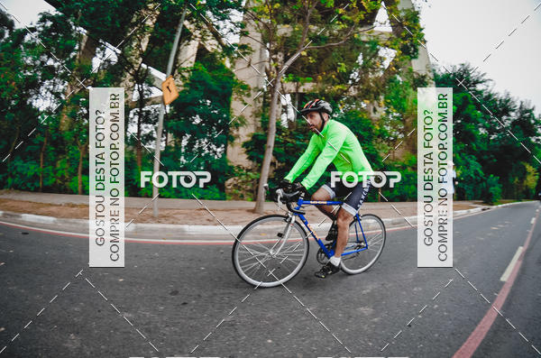 Buy your photos of the eventVSERIES Duathlon & Running on Fotop