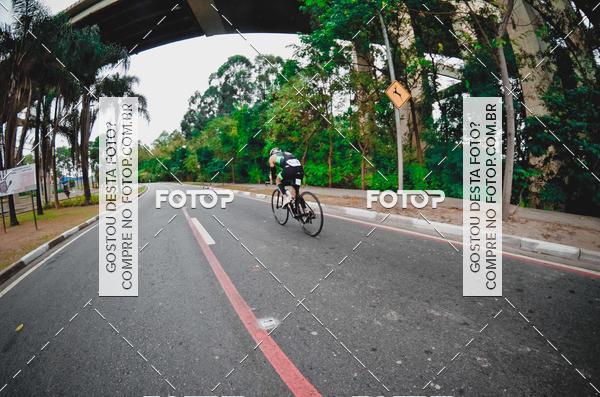 Buy your photos of the eventVSERIES Duathlon & Running on Fotop