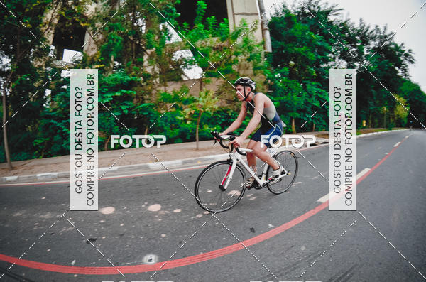 Buy your photos of the eventVSERIES Duathlon & Running on Fotop