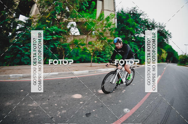 Buy your photos of the eventVSERIES Duathlon & Running on Fotop