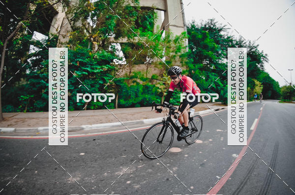 Buy your photos of the eventVSERIES Duathlon & Running on Fotop