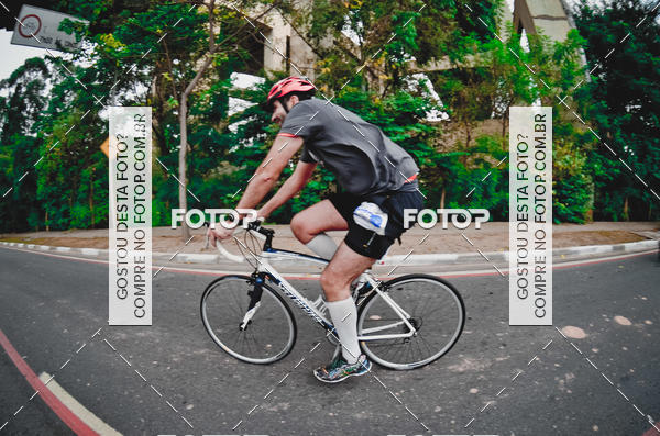 Buy your photos of the eventVSERIES Duathlon & Running on Fotop