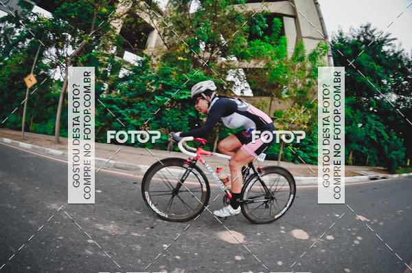 Buy your photos of the eventVSERIES Duathlon & Running on Fotop