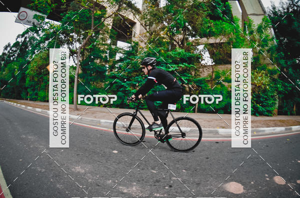 Buy your photos of the eventVSERIES Duathlon & Running on Fotop