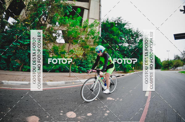 Buy your photos of the eventVSERIES Duathlon & Running on Fotop
