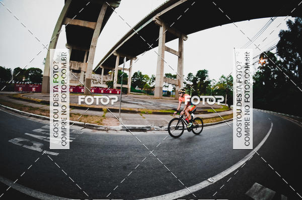 Buy your photos of the eventVSERIES Duathlon & Running on Fotop