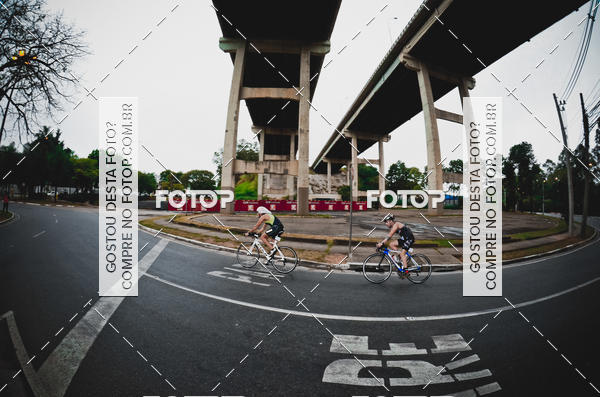 Buy your photos of the eventVSERIES Duathlon & Running on Fotop