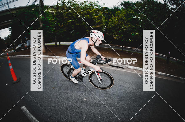 Buy your photos of the eventVSERIES Duathlon & Running on Fotop