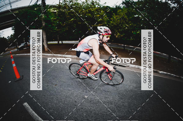 Buy your photos of the eventVSERIES Duathlon & Running on Fotop